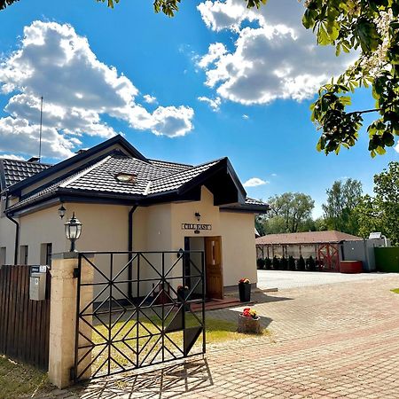 Cill Easy Hotel With Self Check-In Ādaži Bagian luar foto