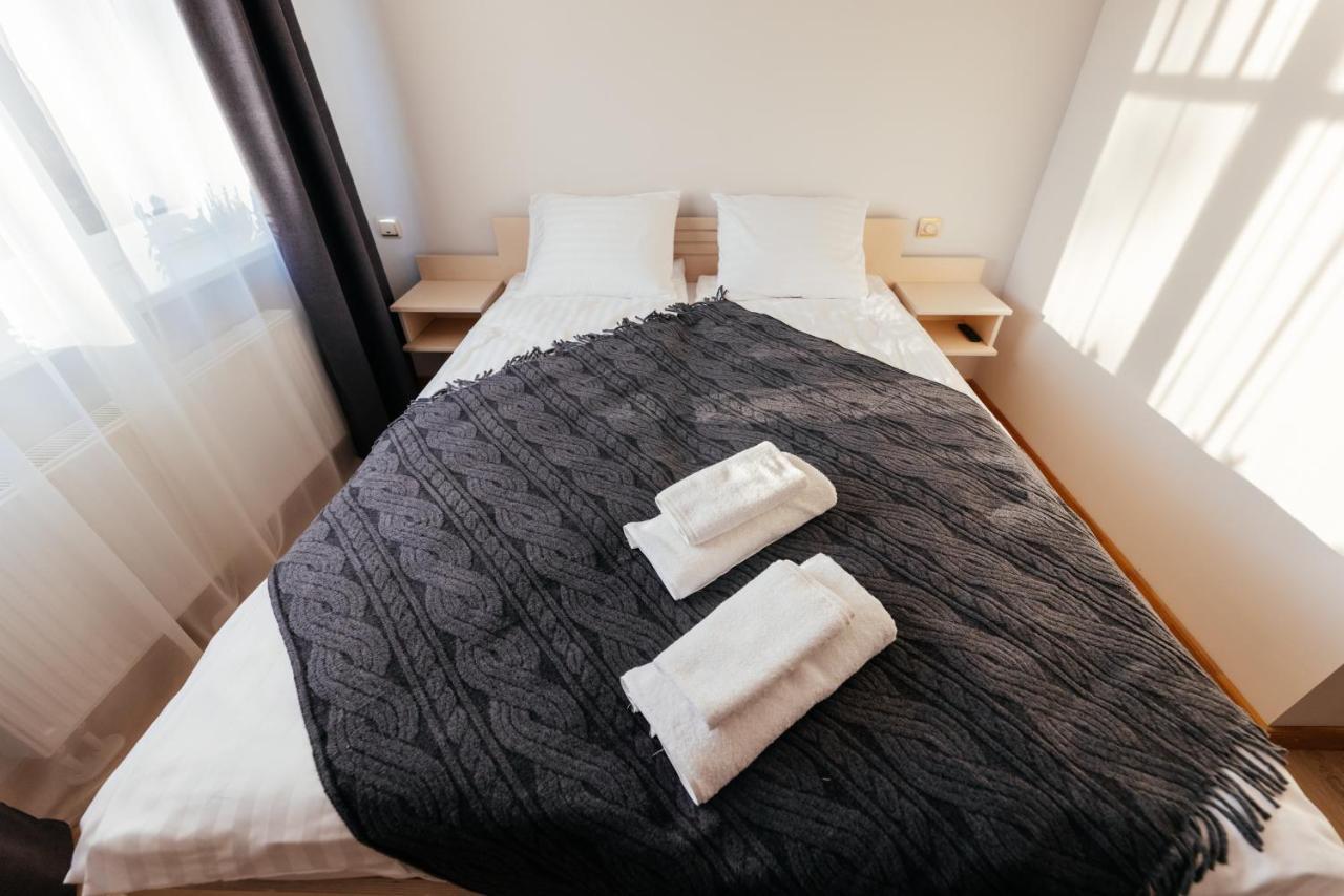 Cill Easy Hotel With Self Check-In Ādaži Bagian luar foto