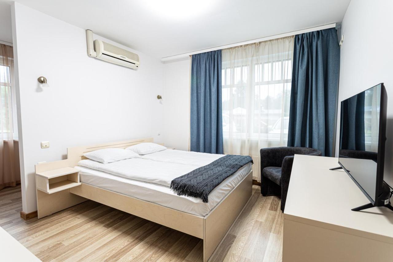 Cill Easy Hotel With Self Check-In Ādaži Bagian luar foto